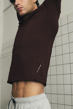 Camiseta de deporte con DryMove Compression Fit - H&m фото 6