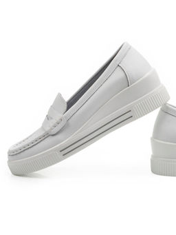 03-YD122-3 WHITE Лоферы женские (натуральная кожа)