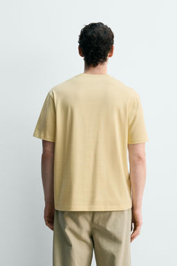 CAMISETA MEDIUM WEIGHT MANGA CORTA / Amarillo