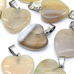 Кулон в виде сердца 20*20мм из агата тонированного