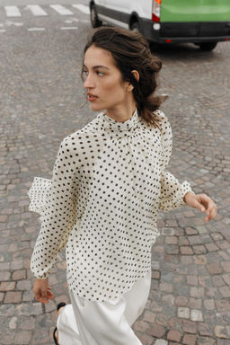 POLKA DOT PRINT BLOUSE - Zara фото 33