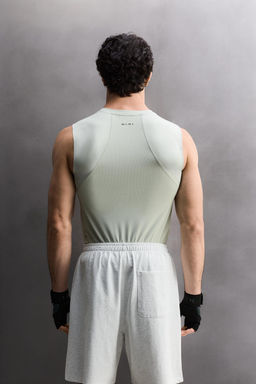 CAMISETA TANK PRIMERA CAPA / Verde agua - Zara фото 3