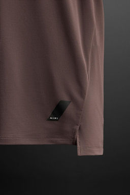 TRAINING TEXTURED T-SHIRT - Zara фото 36