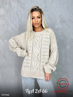 Женский свитер шерстяной с узором