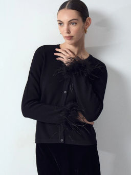 ЕМКА / Кардиган с перьями