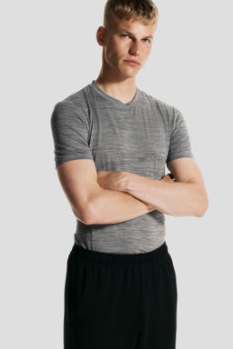 Camiseta de deporte con DryMove Muscle Fit - H&m фото 10