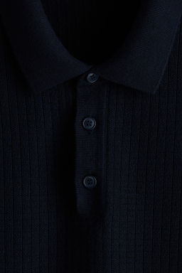 Polo en punto texturizado Regular Fit - H&m фото 10