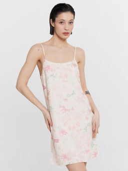 Сорочка ночная женская розовая с цветочным принтом цветочный сад на росе 572392