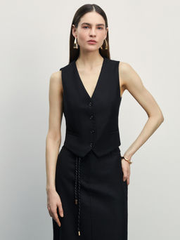 Жилет приталенного кроя изо льна / Zarina