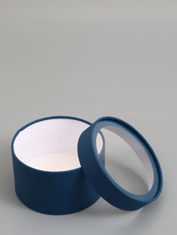 Подарочная коробка морской, завальцованная с окном, 16 х 11 см