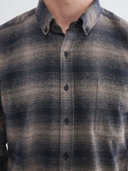 Regular Fit Y?n Kar???ml? Erkek G?mlek