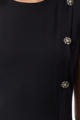 TRENDYOLMILLA Siyah Duz Kesim Dugme Detayl? Mini Dokuma Elbise TWOSS24EL00704  фото 11