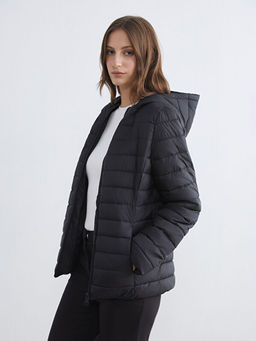 Kap??onlu Kad?n ?i?me Mont