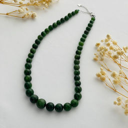 Бусы на увеличение из Нефрита