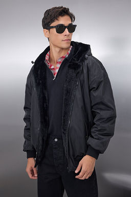 Unisex Siyah __i Pelu_lu _ift Tarafl_ Giyilebilen Kap__onlu K__l_k Mont TMNAW25MO00012