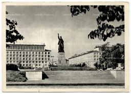 Открытка Ленинград  Щемиловка. Памятник Володарскому