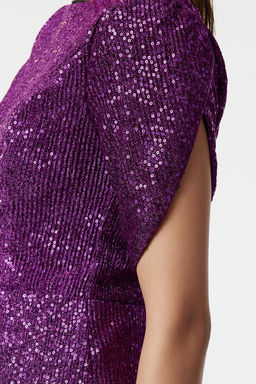 Mor Vucuda Oturan Par?lt?l? Payet S?k Abiye Elbise TPRSS24EL00108