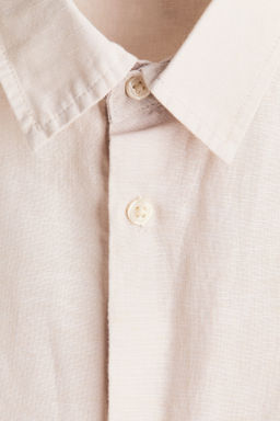 Camisa en mezcla de lino Relaxed Fit