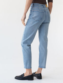 Джинсы дудочки из эластичного облегченного денима - Vilatte фото 2