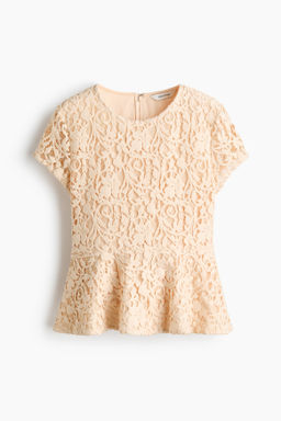 Top efecto crochet con peplum