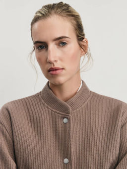 Бомбер из фактурной ткани / Zarina  фото 8