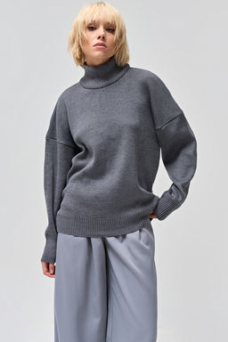 Свитер объемный меланж графитовый