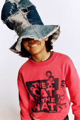 SUDADERA THE CAT IN THE HAT DR. SEUSS / Rojo