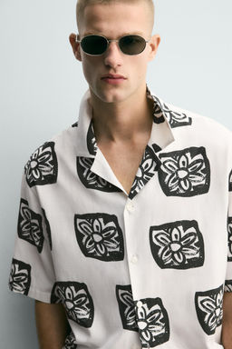 CAMISA RELAXED FIT ESTAMPADO CONTRASTE / Blanco - Zara фото 6