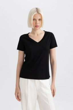 Regular Fit V Yaka Basic K?sa Kollu Tisort