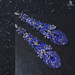 Серьги висячие со стразами Вечерние лепестки, синие в серебре, 8 см