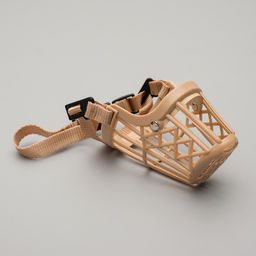 Намордник пластиковый № 3, ОМ 24 см, ДН 8 см, ОШ 39-52 см, вес питомца 10 кг - Пижон фото 4