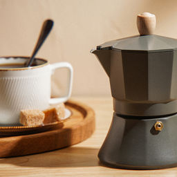 Кофеварка гейзерная SL Home «Ферамо», 150 мл, 11×15.5×12 см, алюминий, оливковая