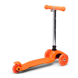 Самокат оранжевый, 3-х колесный, светящиеся колёса, в коробке