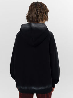 Худи женское черное с начесом и надписью Revolt - Mark formelle фото 2