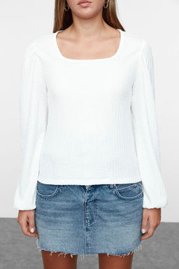 Beyaz Dokulu Regular/Normal Kal?p Uzun Kollu Esnek Orme Bluz TWOAW25BZ00226 - Trendyolmilla фото 3