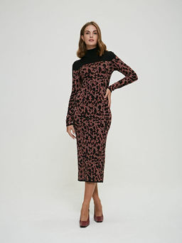 Платье со стилевым жаккардом листья Seven Senses