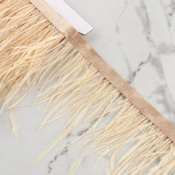 Перья страуса декоративные, на ленте, 8-10 см, 5±0.5 м, бежевые