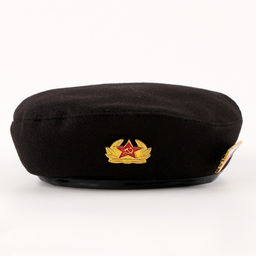 Набор военного «Сильный солдат» чёрный берет, размер 52 - 54, значок, флажок