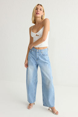 Beyaz V Yaka Ask?l? Crop Dokuma Bluz TWOSS25BZ00106