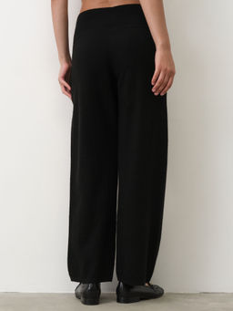 Брюки из пуха яка 05122 черные