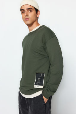 TRENDYOL MAN Siyah Oversize/Genis Kesim Bisiklet Yaka Sanat Tema Aplikeli Ici Polarl? Sweatshirt TMNAW24SW00038 - Trendyolmilla фото 2