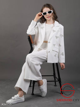 Нарядные костюмы с бантом