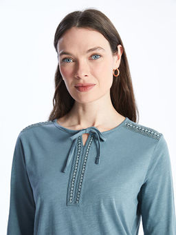 Ba?lamal? Yaka Nak??l? Uzun Kollu Kad?n Bluz