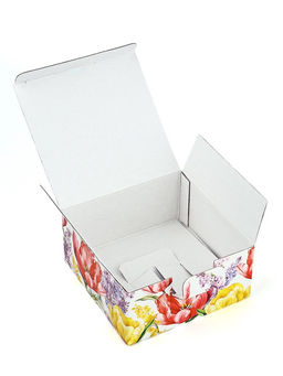 Цена за 2 шт. Подарочная коробка, упаковка, С 8 марта, яркие цветы, 15?15?7 см