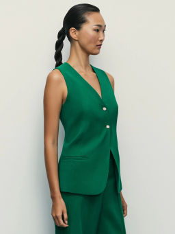 Жилет приталенного силуэта из вискозы / Zarina фото 4