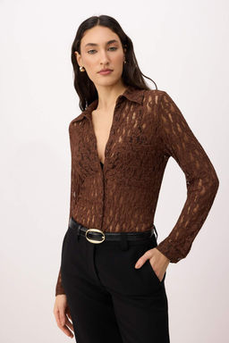 Kahverengi Duz Fitted/Vucuda Oturan Gomlek Yaka Uzun Kol Dantel Orme Gomlek TWOSS26GO00173