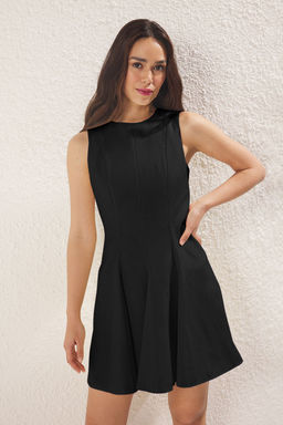 TRENDYOLMILLA Lacivert Cizgili Etegi Belden Ac?lan Bisiklet Yaka Mini Poliviskon Dokuma Elbise TWOAW25EL00244  фото 2