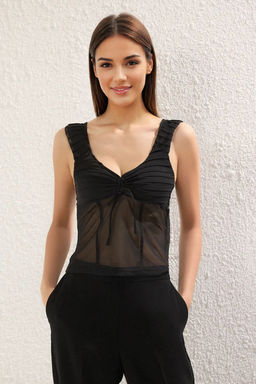 Siyah V Yaka F?rf?rl? Tul Orme S?k Bluz TPRSS25BZ00039 - Trendyolmilla фото 2