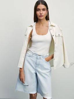 Джинсовые шорты-бермуды с разрывами / Zarina  фото 2