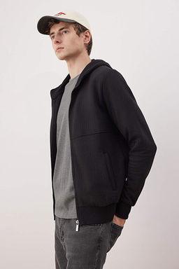 Siyah Regular/Normal Kesim Dokulu Kap__onlu Sweatshirt TMNAW26SW00061